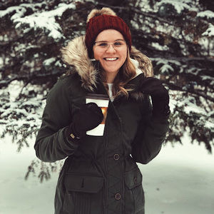 Meet your Posher, Cassandra